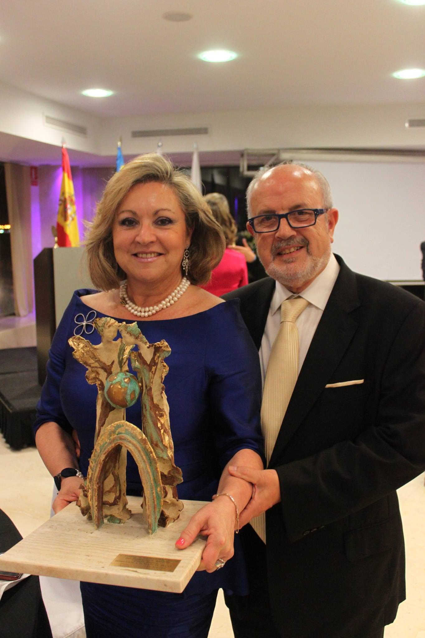 Primer premio al Compromiso social 2014.