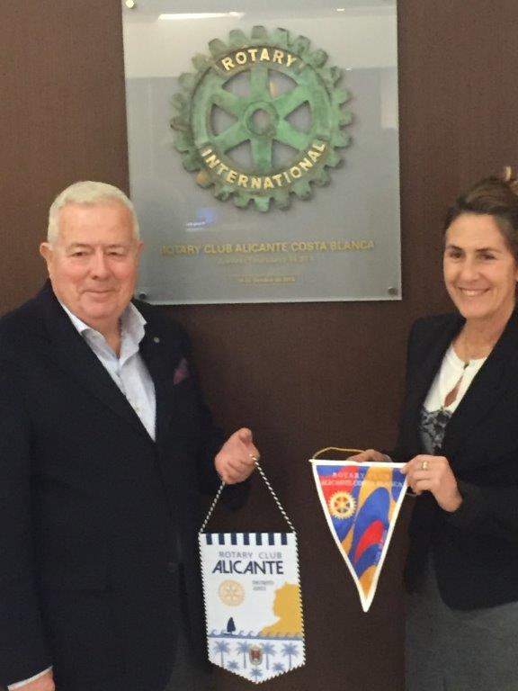 Visita de Pedro Romero, presidente del Rotary Club Alicante